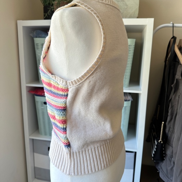 American Eagle | Crocheted Floral Vest size S - Picture 4 of 11